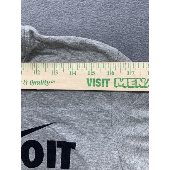 The Nike Tee Graphic T-Shirt Men's Medium Gray Logo Swoosh Crew Neck AR5006-063 - Picture 5 of 10